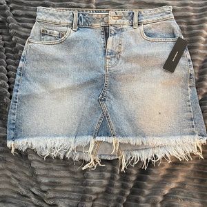 LULUS never worn skirt